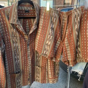 Tod Snyder set: long slv chore coat and shorts, Men’s size Large